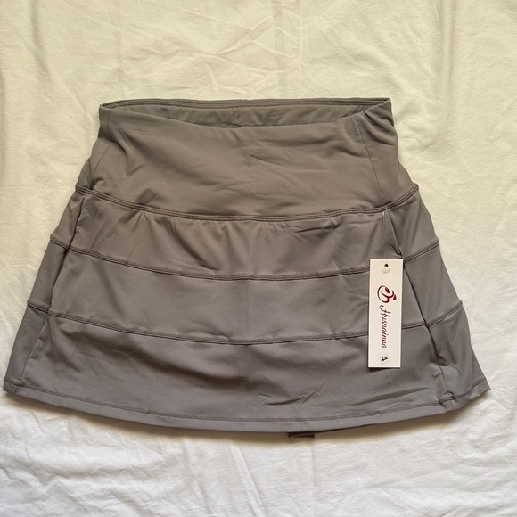 Dresses & Skirts - Chic Gray Skirt